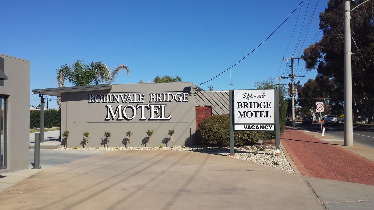 Robinvale Bridge Motel Exteriör bild